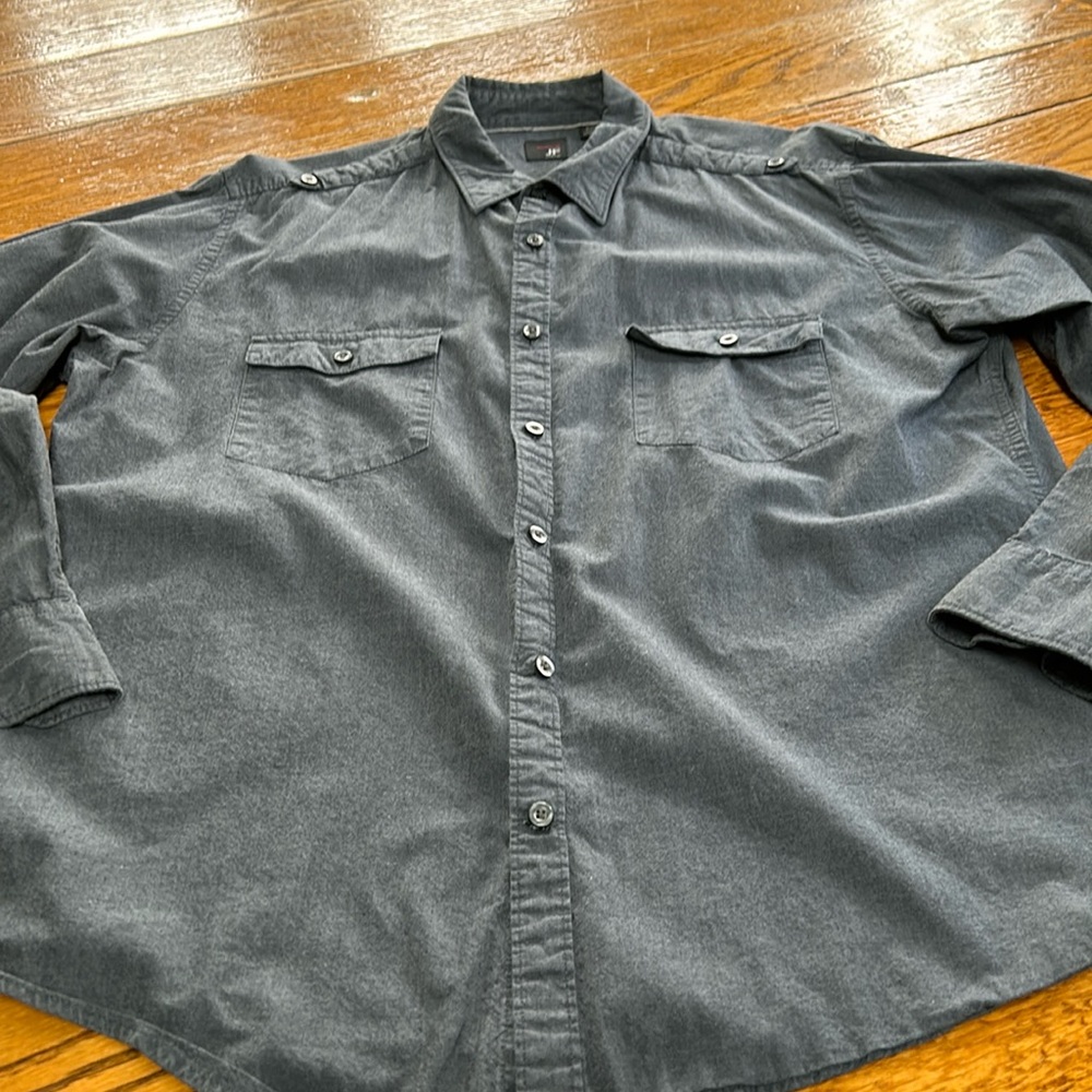 JF J. Ferrar men’s casual button down shirt. Blue/gray.  Size XL (17-17 1/2).